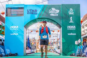 BIB: 5033
                            <button type="button" onclick="openModal(21777118)" class="btn btn-primary btn-sm float-right btn-popup" data-toggle="modal" data-target=".modal-high-quality">
                        <i class="fas fa-shopping-cart"></i> Add to Cart
                    </button>
                                            <button type="button" onclick="isThisMe(21777118, true)" class="btn btn-success btn-sm float-right btn-popup btn-isme hidden" data-toggle="tooltip" data-placement="bottom" title="นี่คือรูปของคุณใช่ไหม คลิกที่นี่เพื่อเอาเข้าอัลบั้ม">
                        <i class="fas fa-plus"></i> Add to album
                    </button>
                    <button type="button" onclick="isThisMe(21777118, false)" class="btn btn-warning btn-sm float-right btn-popup btn-isnotme hidden">
                        <i class="fas fa-ban"></i> Remove from album
                    </button>